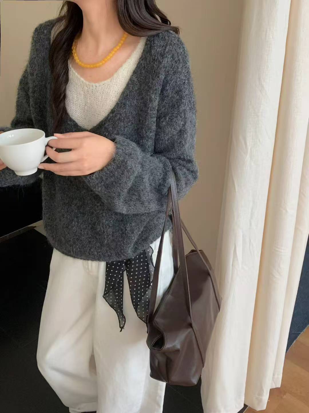 Laid-back Preppy Style Fake Two-piece Knitted Sweaters Top